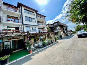  Hotel St. George  Несебыр